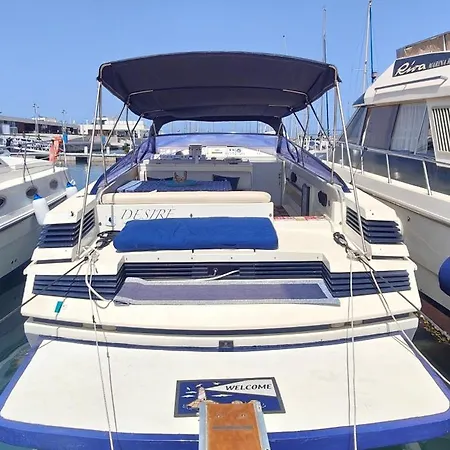 Desire Charming House Boat 巴勒莫